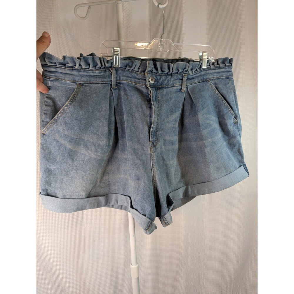 Jessica Simpson Pleated Paper Bag Denim Shorts Plus 22 Mid Wash Blue Cuff (F05)